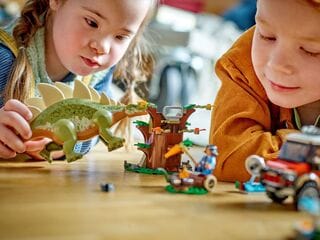 LEGO® Dinosaur Missions: Stegosaurus Discovery