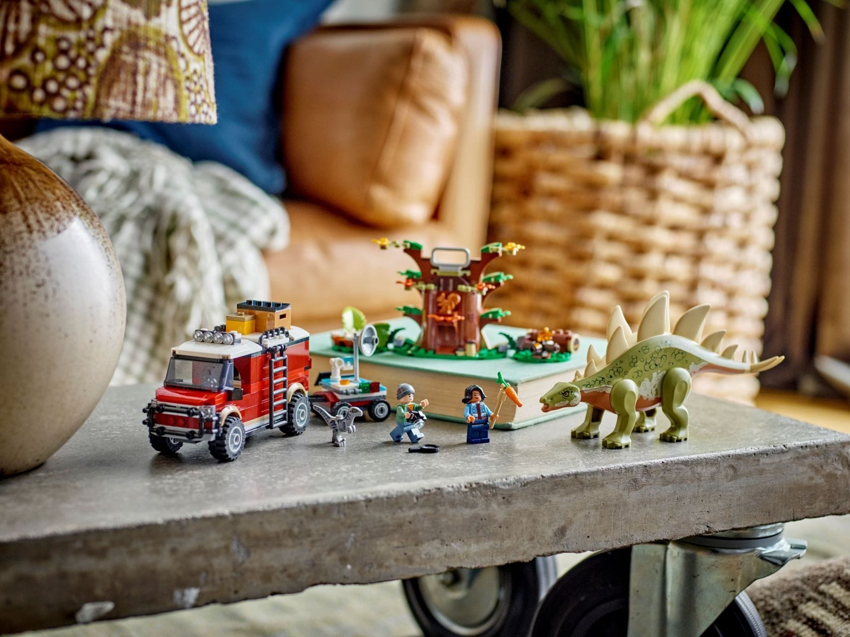 LEGO® Dinosaur Missions: Stegosaurus Discovery