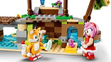 LEGO® Amy's Animal Rescue Island