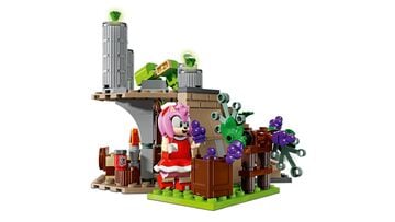 LEGO® Knuckles and the Master Emerald Shrine