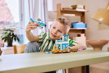 LEGO® Fly with Dodo Airlines