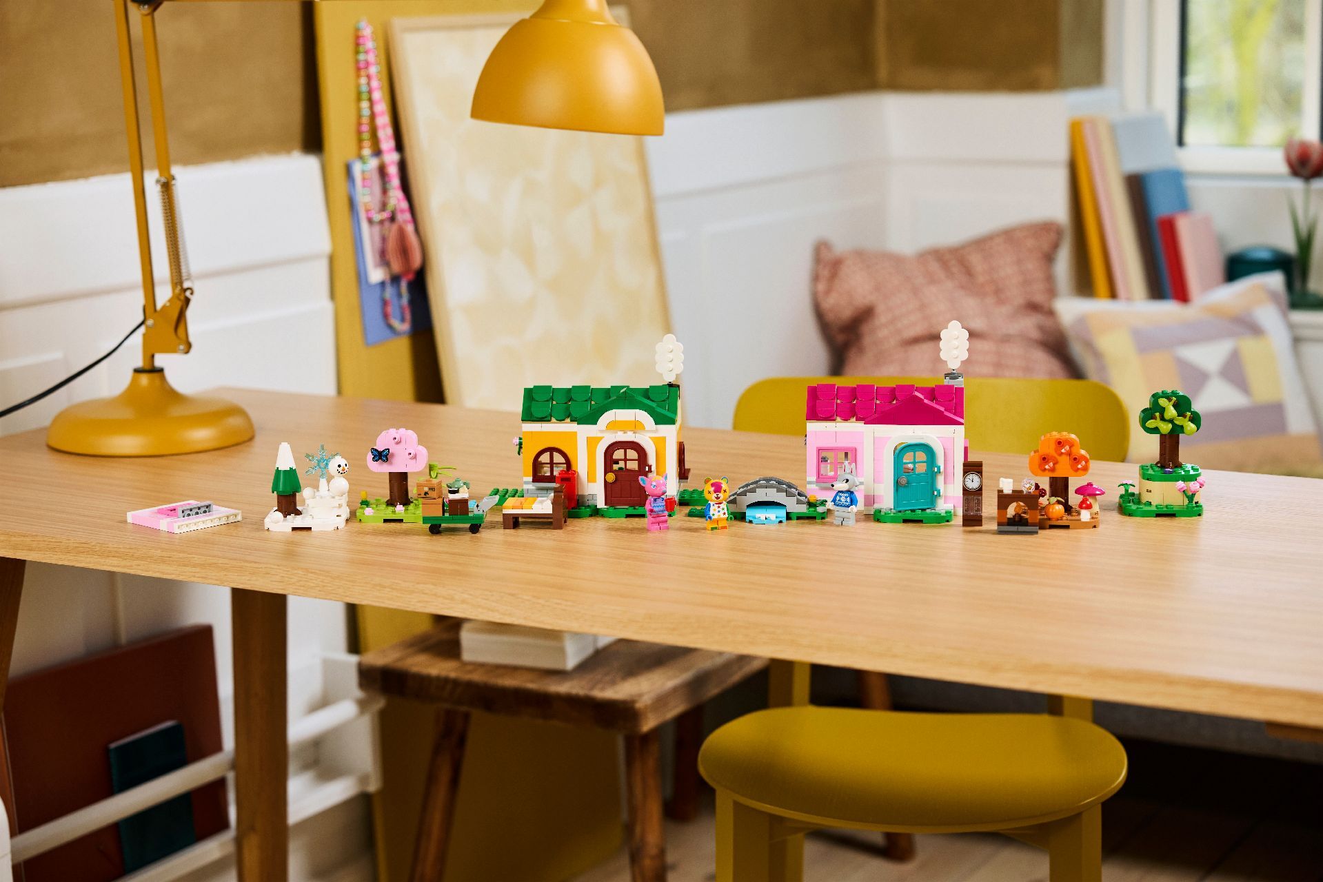 LEGO® Creative Houses: Seasons of Fun