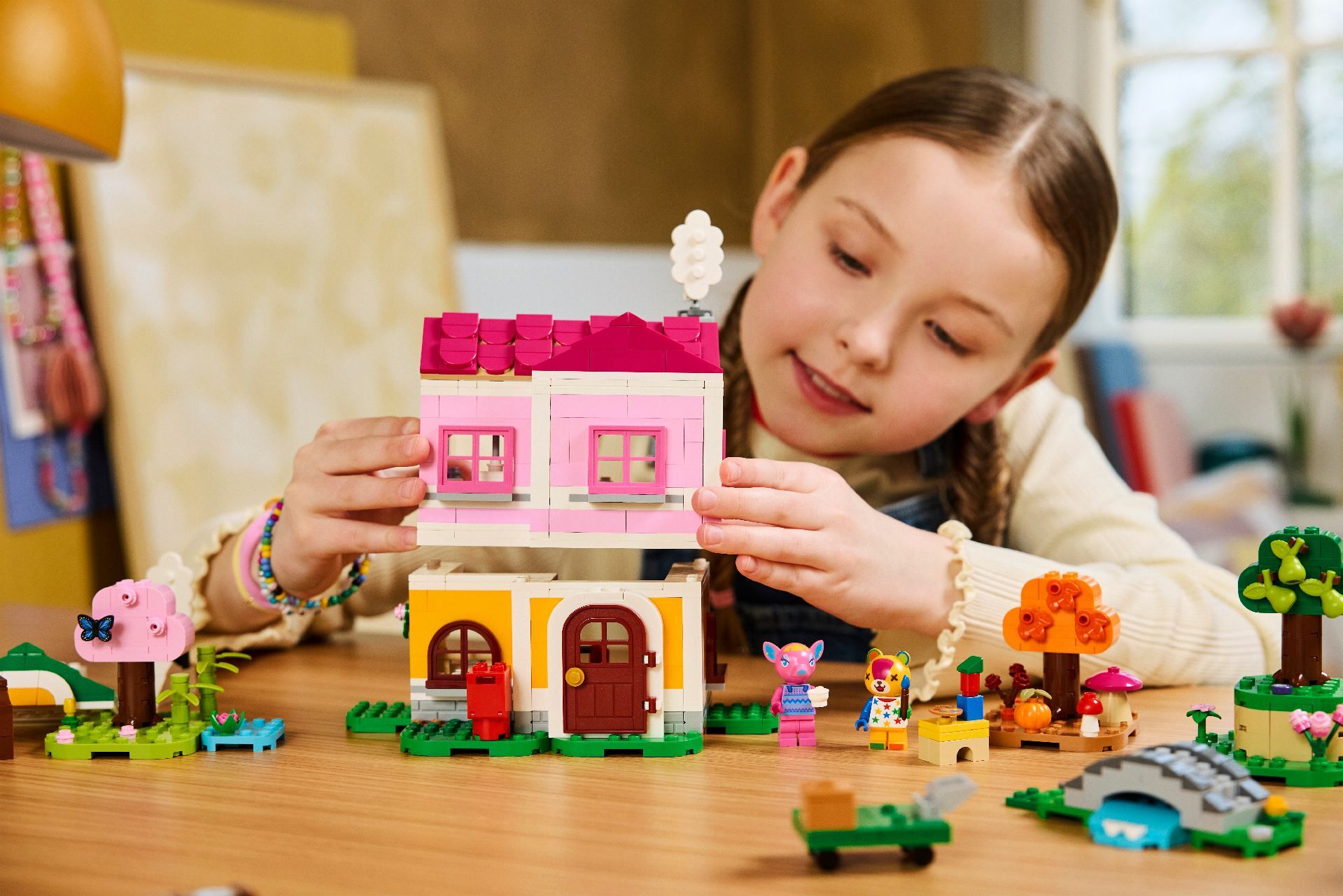 LEGO® Creative Houses: Seasons of Fun