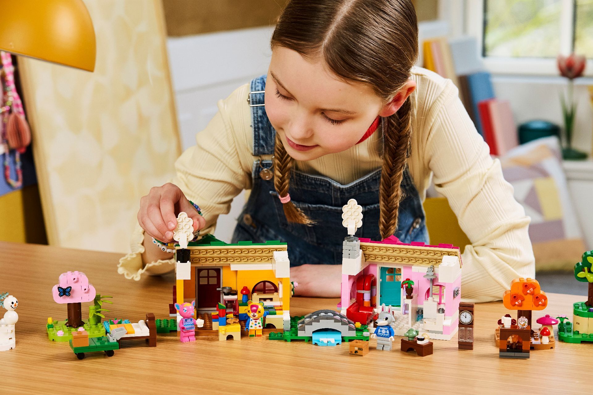 LEGO® Creative Houses: Seasons of Fun