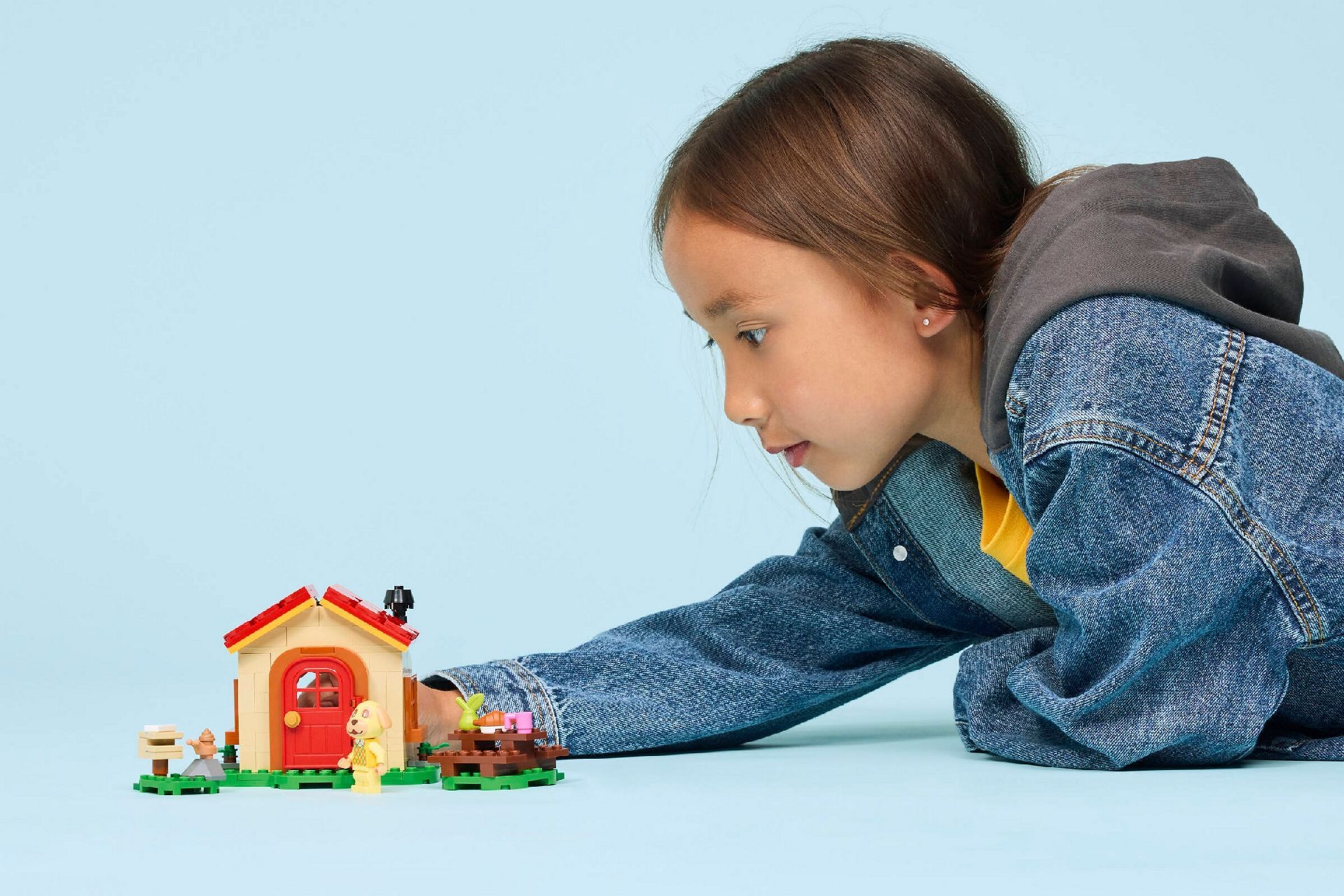 LEGO® Goldie's Cozy House