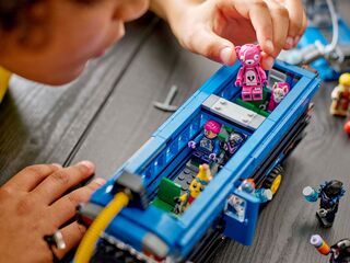 LEGO® Battle Bus
