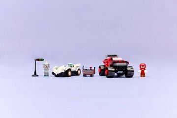 LEGO® Silver's Car vs. Knuckles' Monster Truck