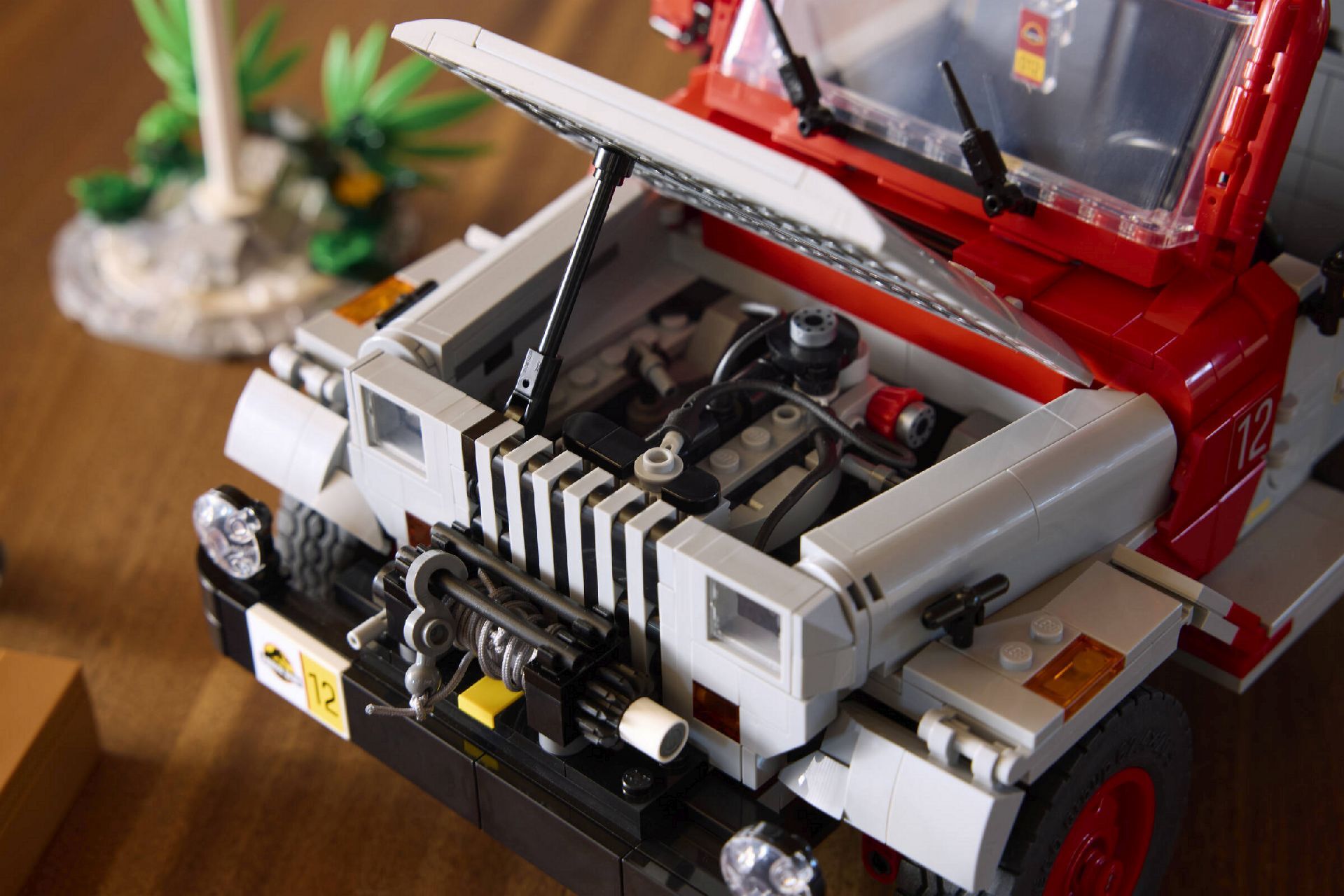 LEGO® Jurassic Park Jeep® Wrangler
