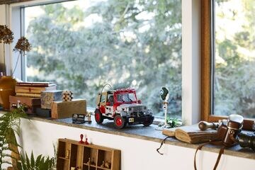 LEGO® Jurassic Park Jeep® Wrangler