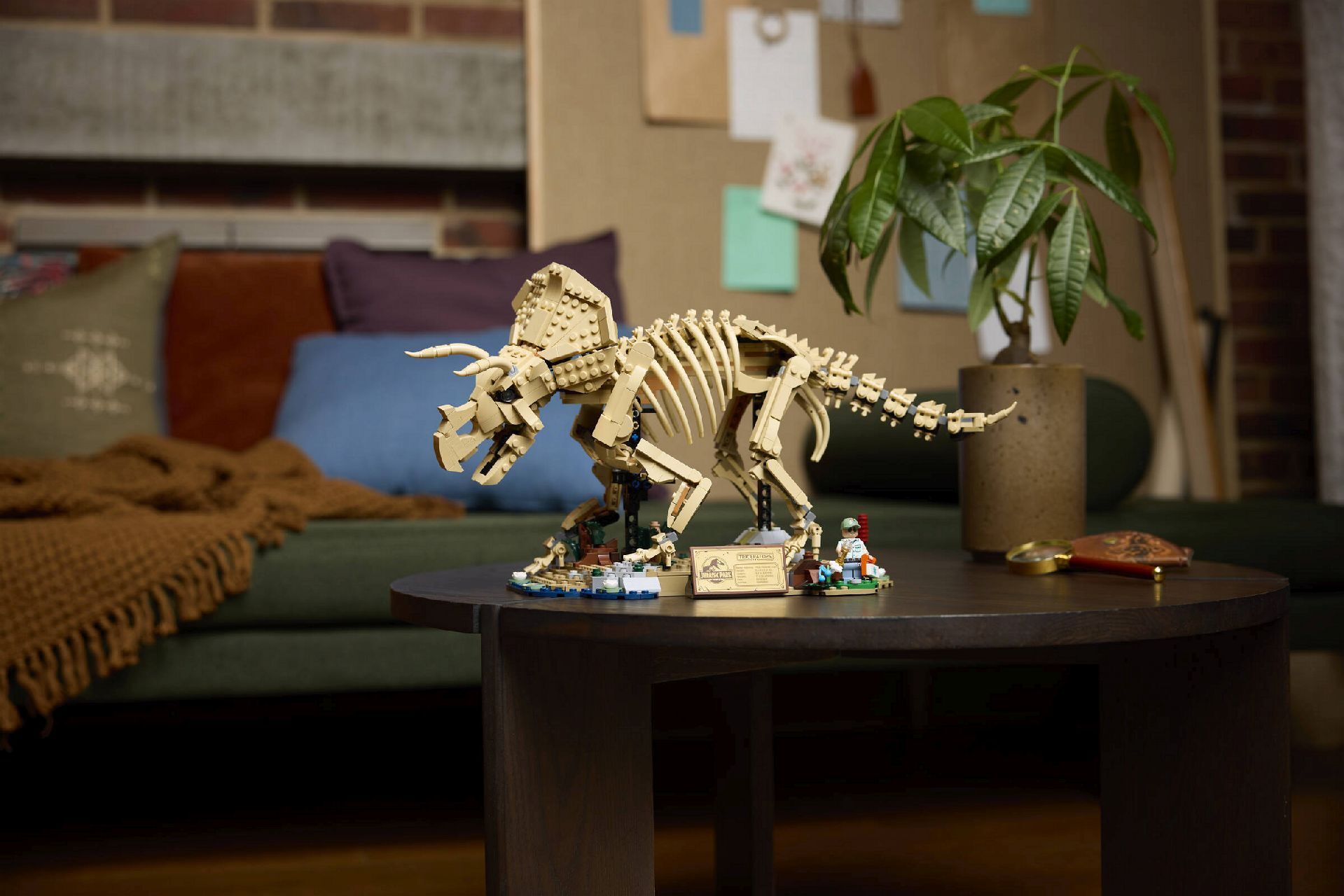LEGO® Dinosaur Fossils: Triceratops