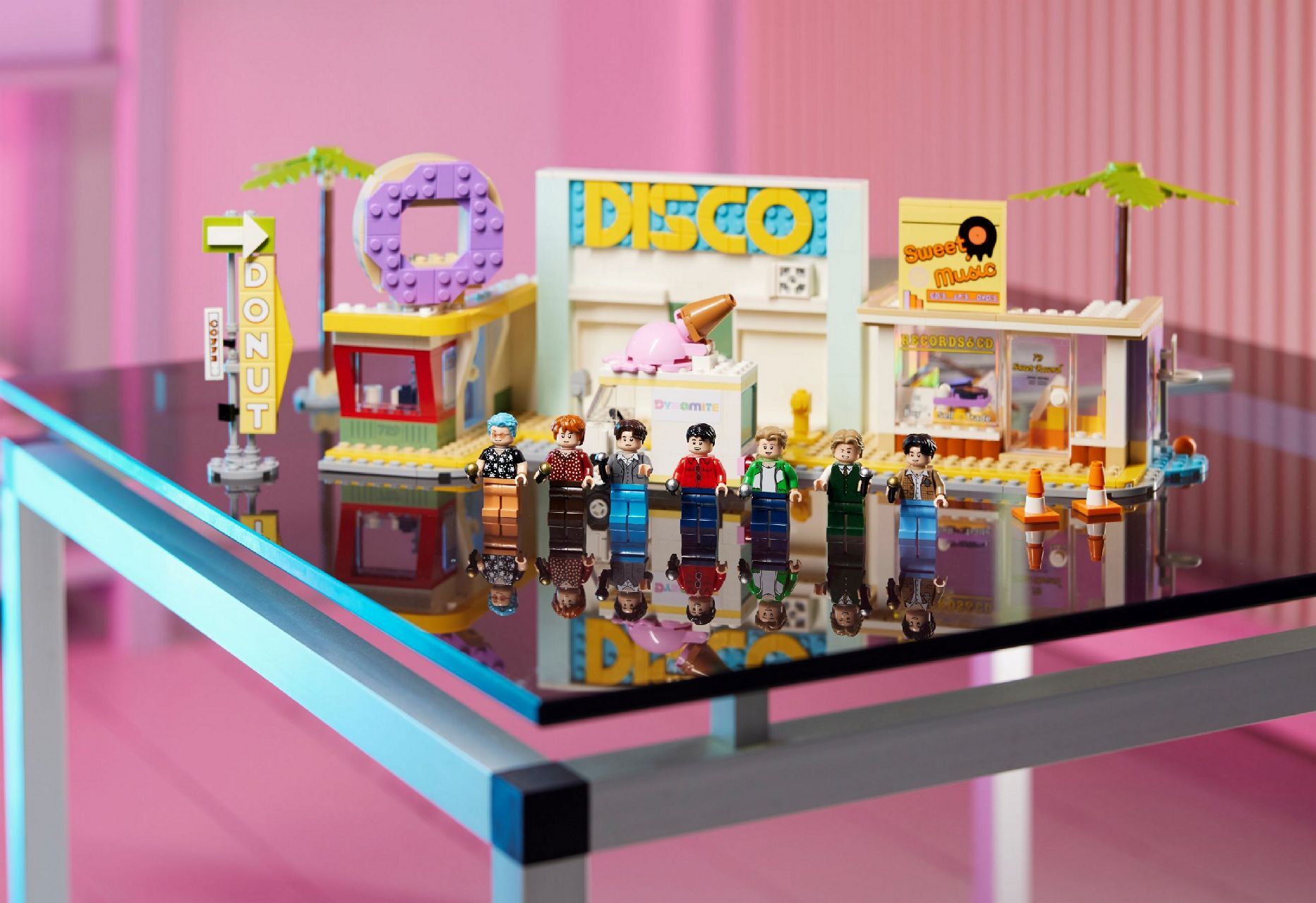 LEGO® BTS Dynamite