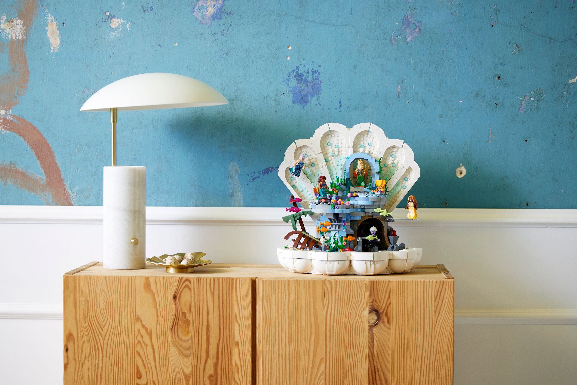 LEGO® The Little Mermaid Royal Clamshell