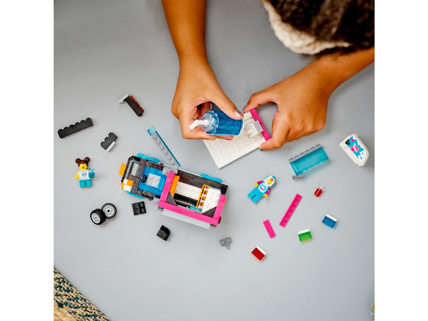 LEGO® Penguin Slushy Van