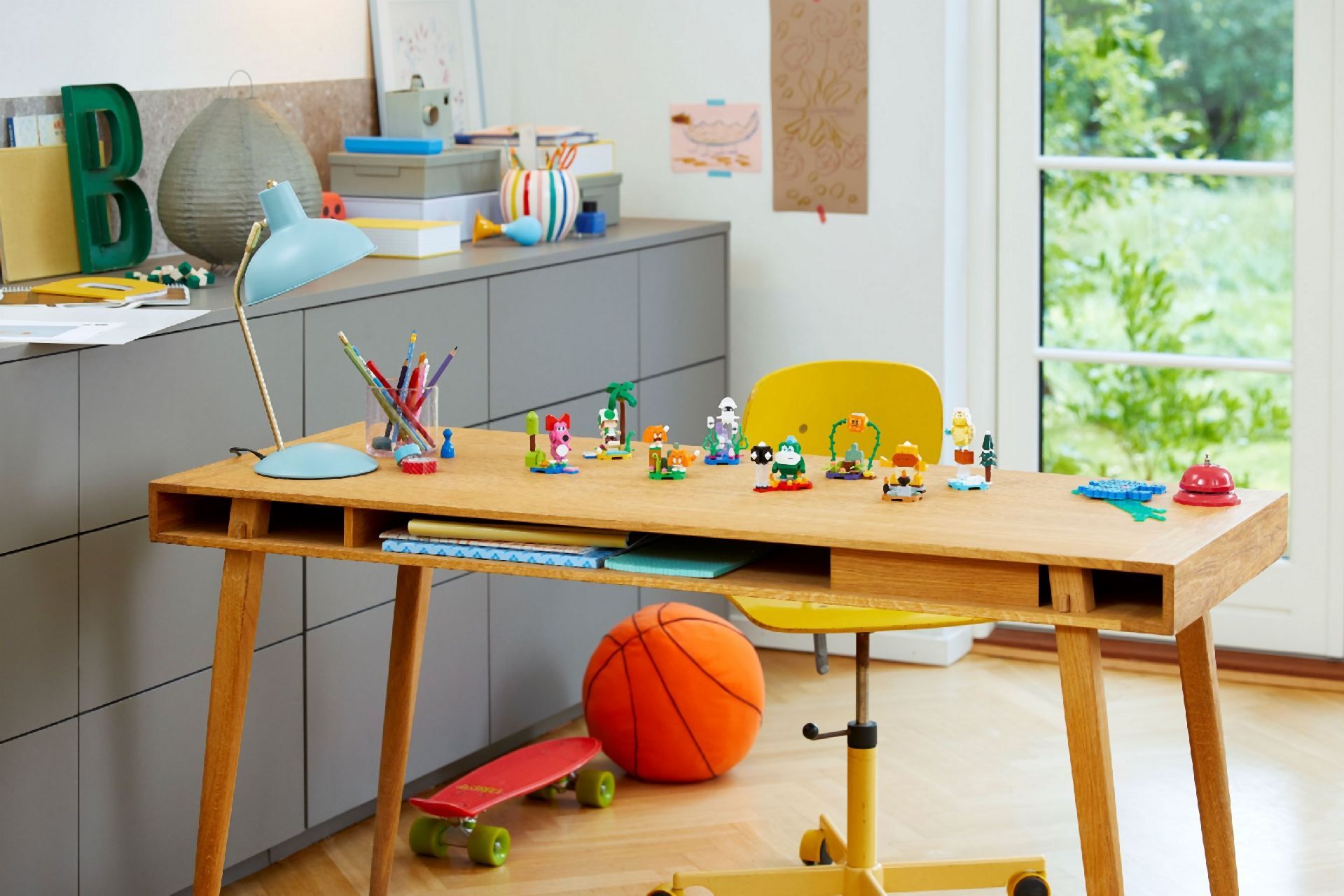 LEGO® Character Packs – Series 6