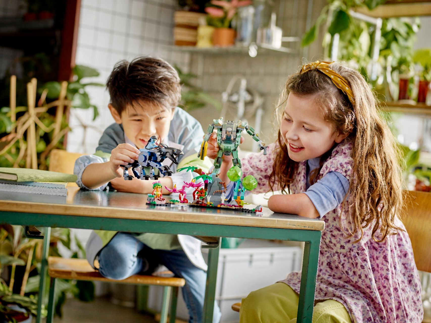 LEGO® Neytiri & Thanator vs. AMP Suit Quaritch