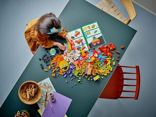 مكعبات ليغو® لوتس أوف بريكس