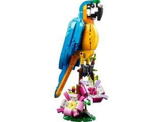 LEGO® Exotic Parrot