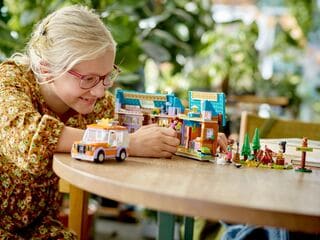 LEGO® Mobile Tiny House