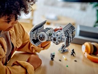 LEGO® TIE Bomber™