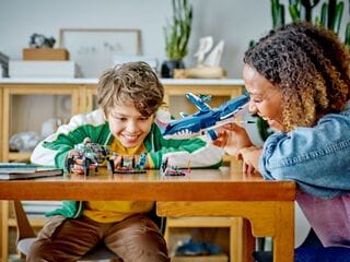 لعبة بناء الكائن البحري باياكان تولكون والمركبة البرمائية كراب سوت من ليغو®