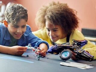 LEGO® Shuri's Sunbird