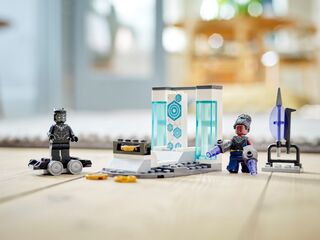 LEGO® Shuri's Lab