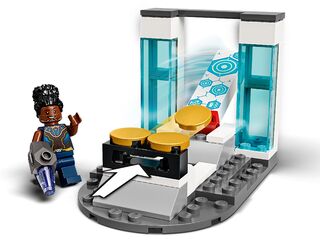 LEGO® Shuri's Lab