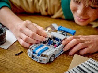 LEGO® 2 Fast 2 Furious Nissan Skyline GT-R (R34)