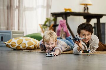 لعبة مطاردة الطائرة المقاتلة من ليغو